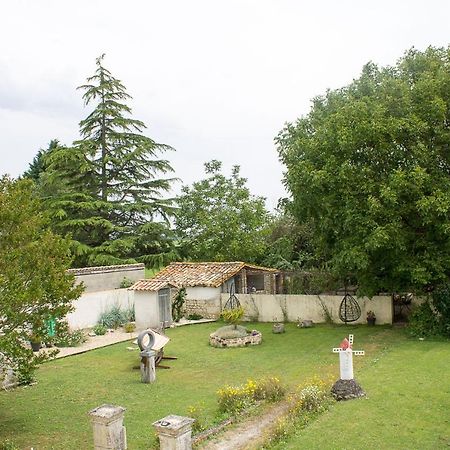 Le Charhido Saint-Fort-sur-Gironde Exterior foto