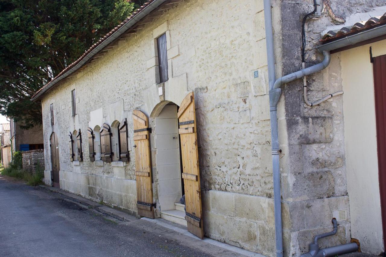 Le Charhido Saint-Fort-sur-Gironde Exterior foto