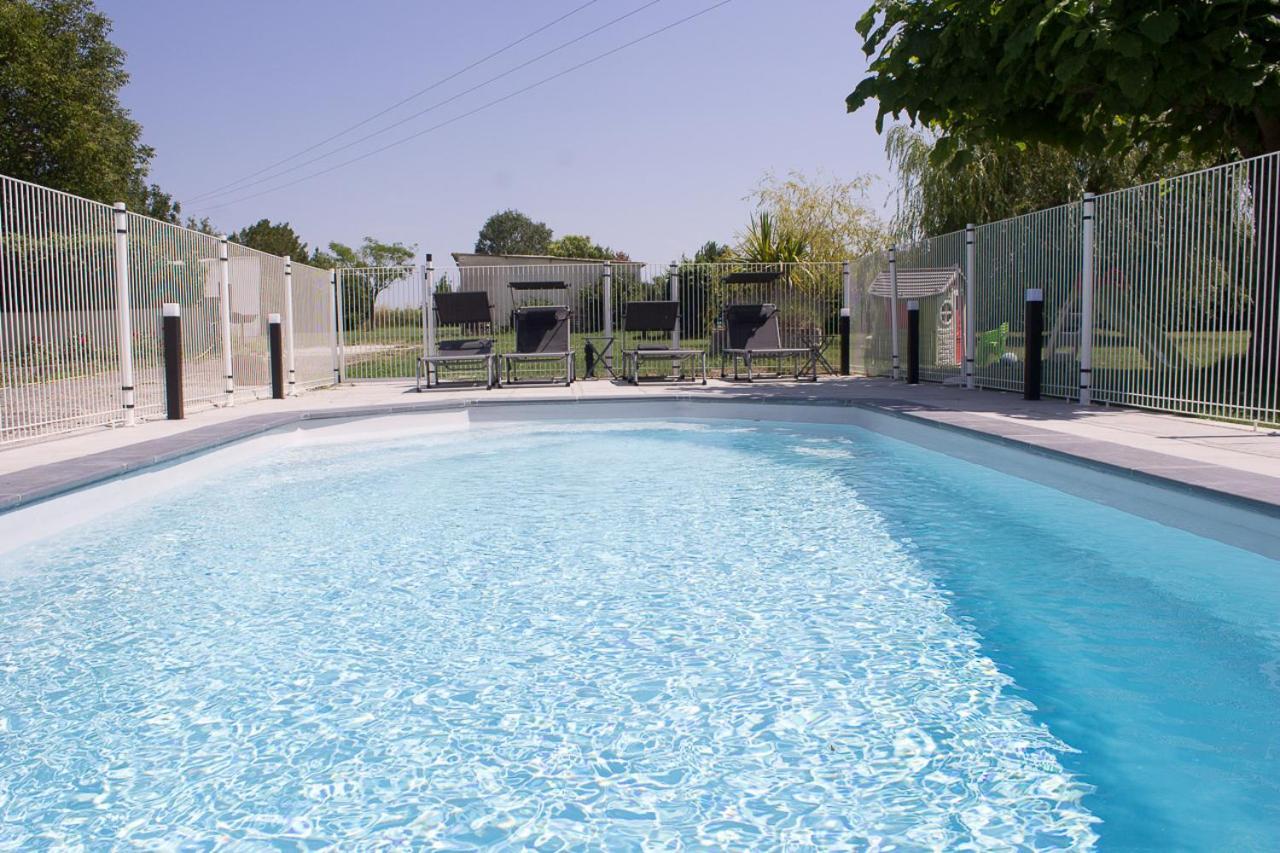 Le Charhido Saint-Fort-sur-Gironde Exterior foto