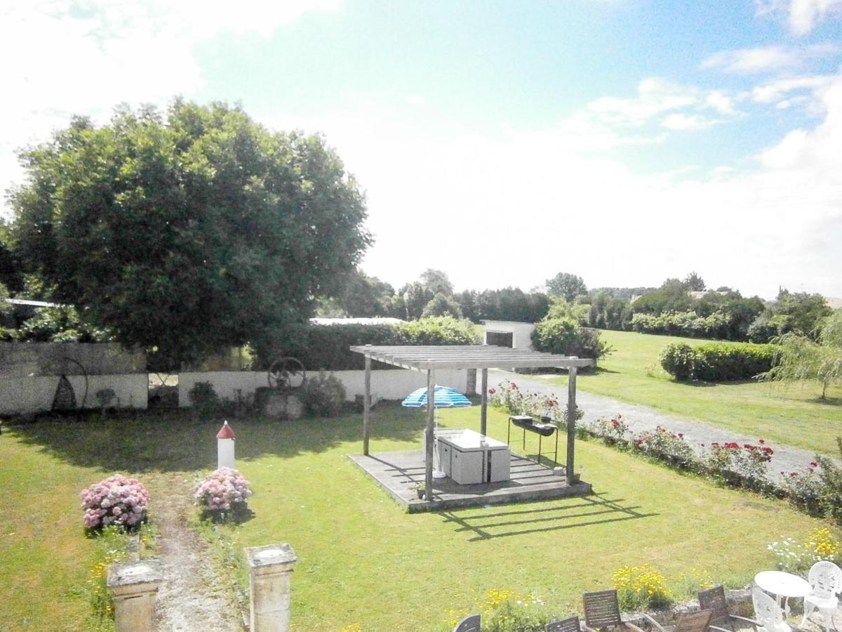 Le Charhido Saint-Fort-sur-Gironde Exterior foto