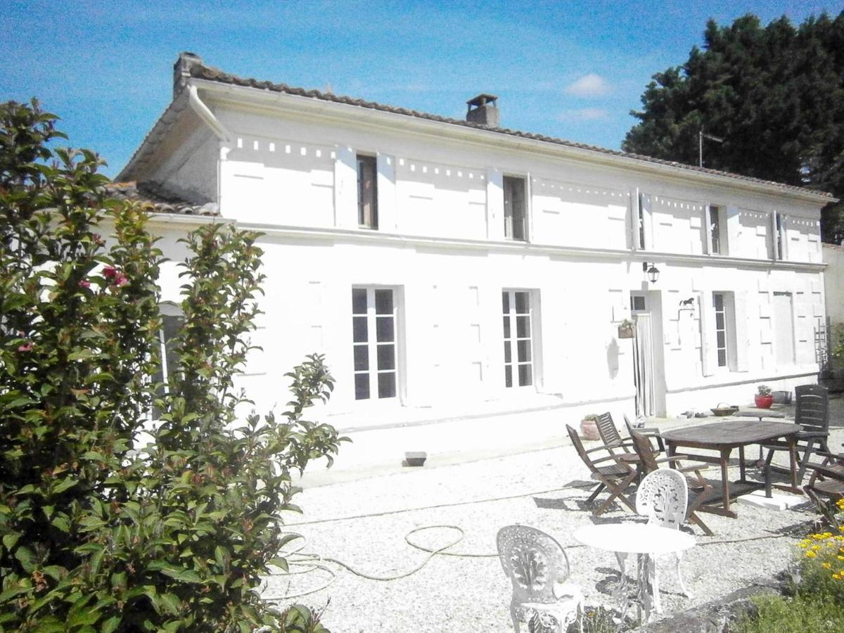 Le Charhido Saint-Fort-sur-Gironde Exterior foto