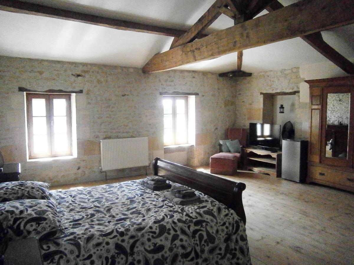 Le Charhido Saint-Fort-sur-Gironde Exterior foto