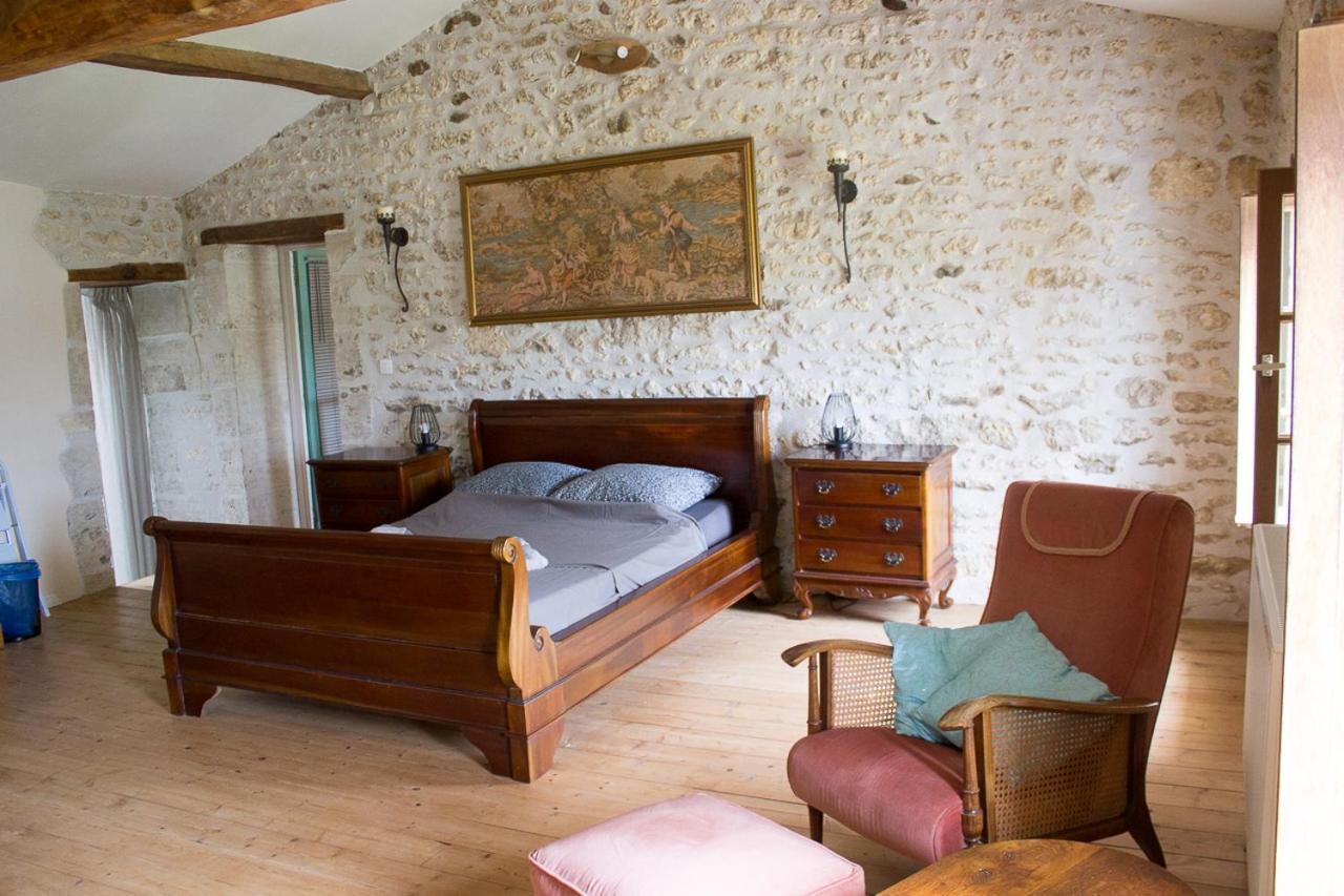 Le Charhido Saint-Fort-sur-Gironde Exterior foto