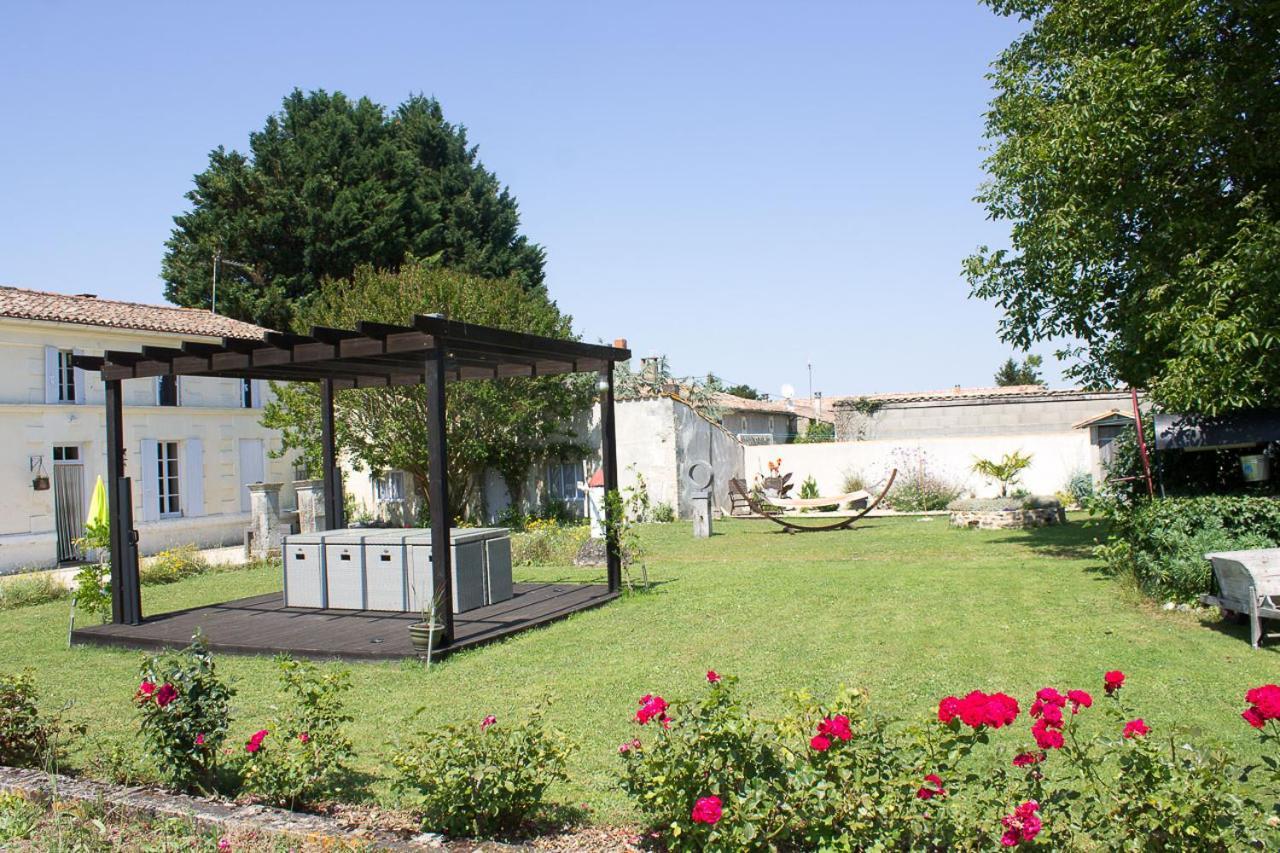 Le Charhido Saint-Fort-sur-Gironde Exterior foto